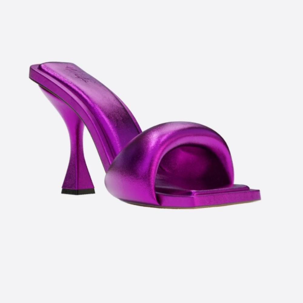 Hanifa Zoe Mules - Fuschsia, Runs big, can fit US 7 or 7/2